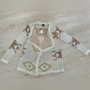 NWT women’s rue 21 cardigan size large